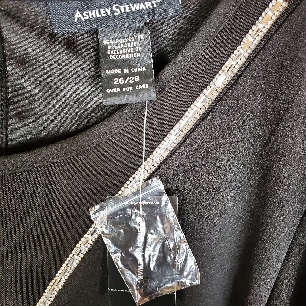 Ashley Stewart Black Rhinestone Trim Top Size 26/28 - Picture 4 of 6